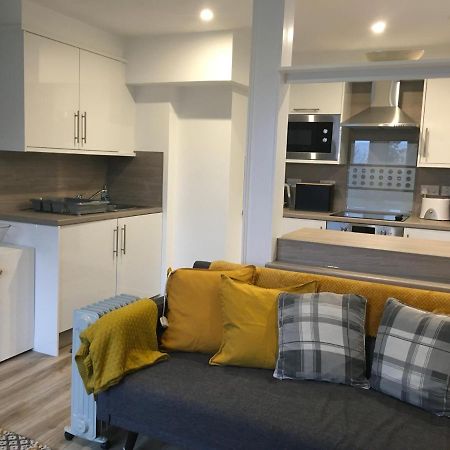 Cosy Cottage With Sea Views Close To Local Shops. Lamlash ภายนอก รูปภาพ